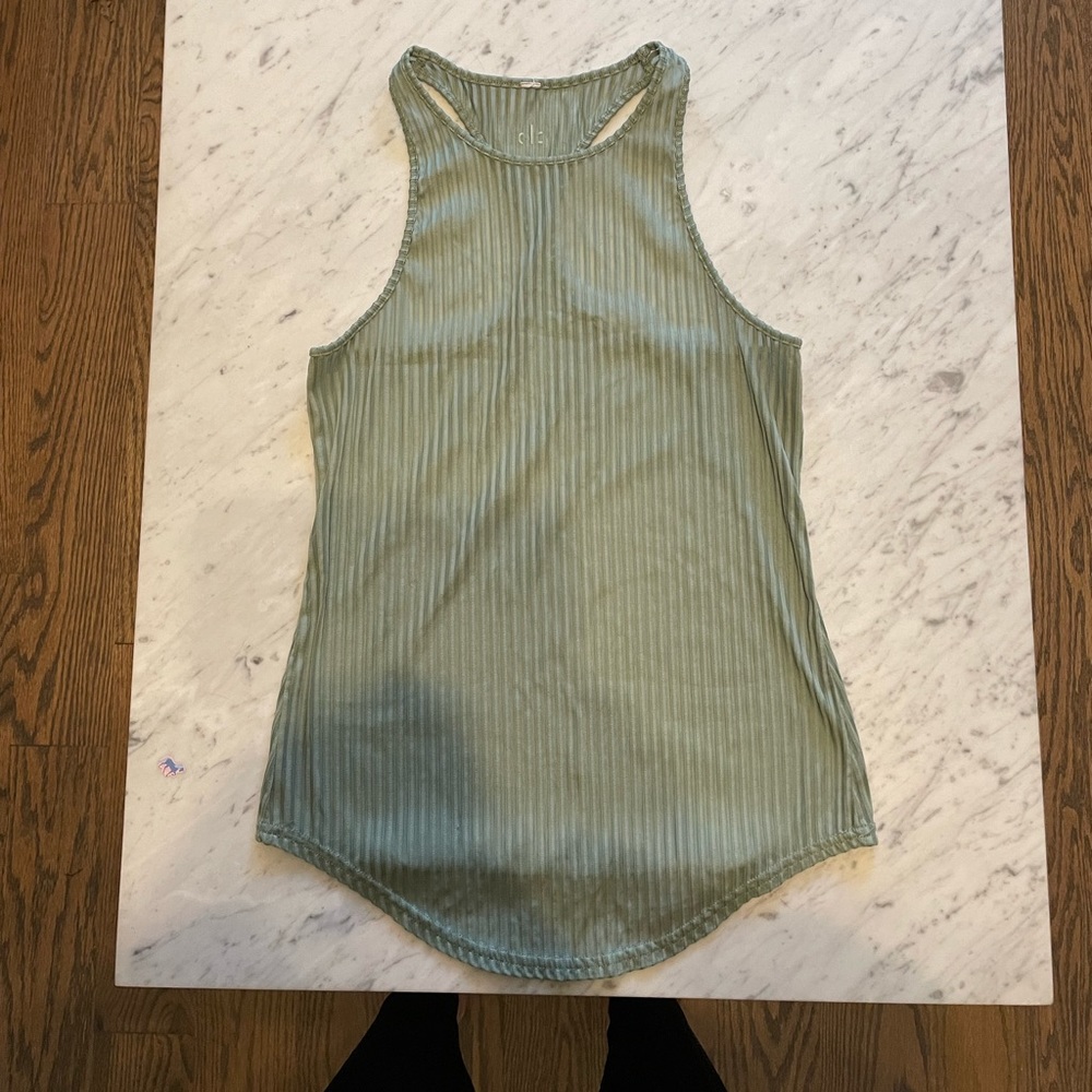 Alo Yoga top